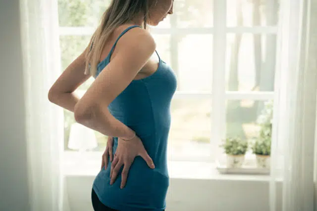 Chronische Spannungs-Kopfschmerzen und Rückenschmerzen osteopathische behandeln lassen in die Osteopathie und Chiropraktik Praxis Zubair Butt
